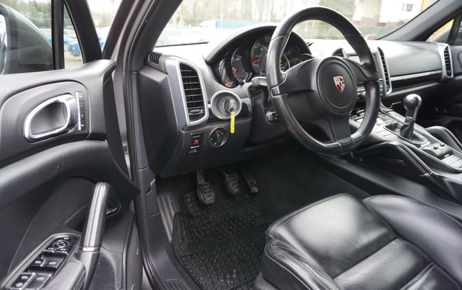 Porsche Cayenne cena 79900 przebieg: 240000, rok produkcji 2010 z Działoszyn małe 277